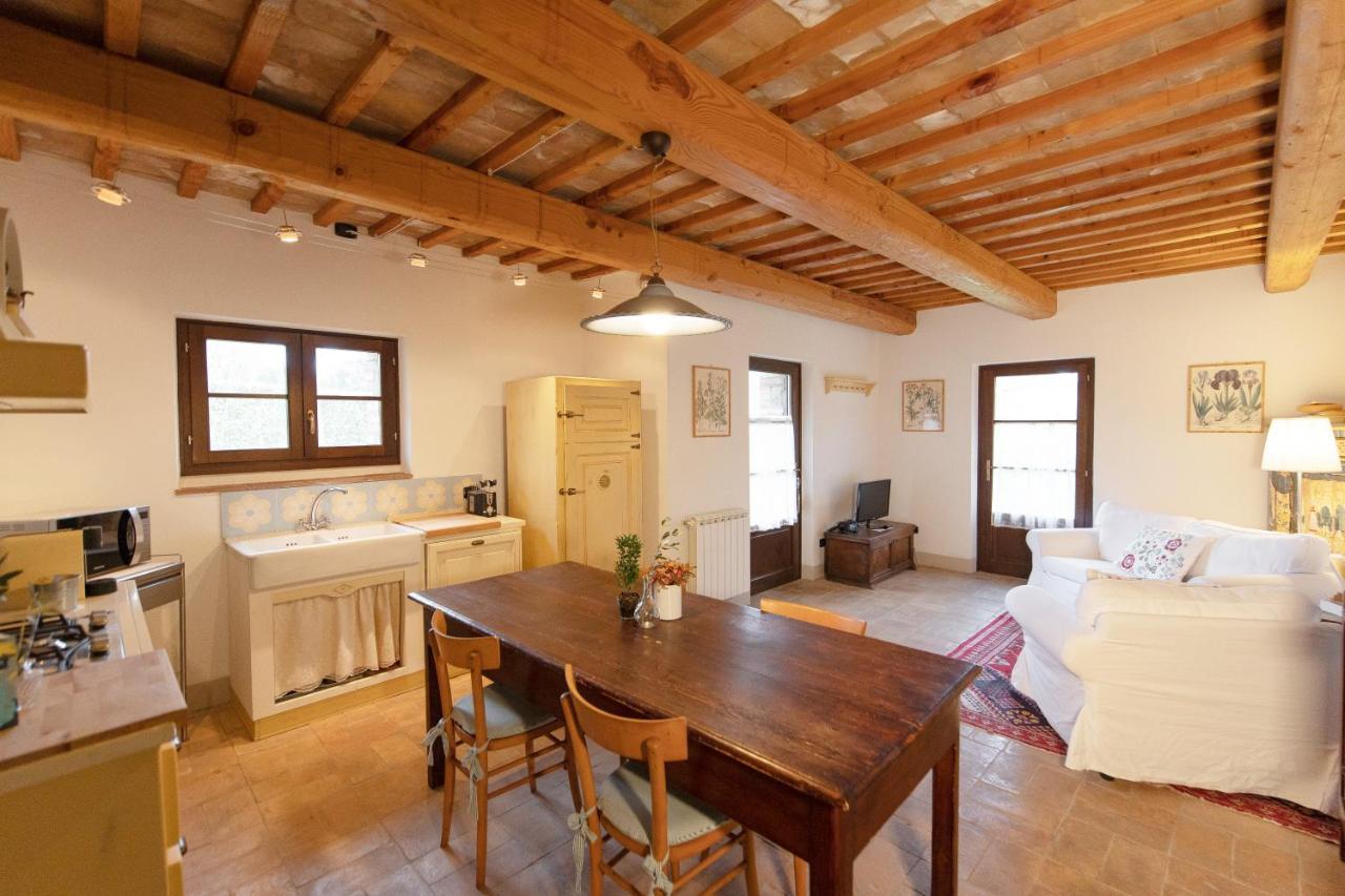 Agriturismo Borgo Di Campagna Il Tesoro 토레알피나 외부 사진